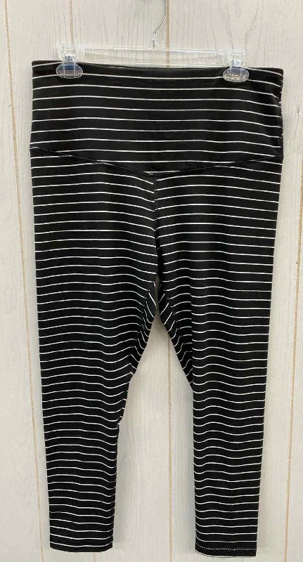 Studio by Energy Zone Black Womens Size M Leggings Trendy Sporty Compression Leggings