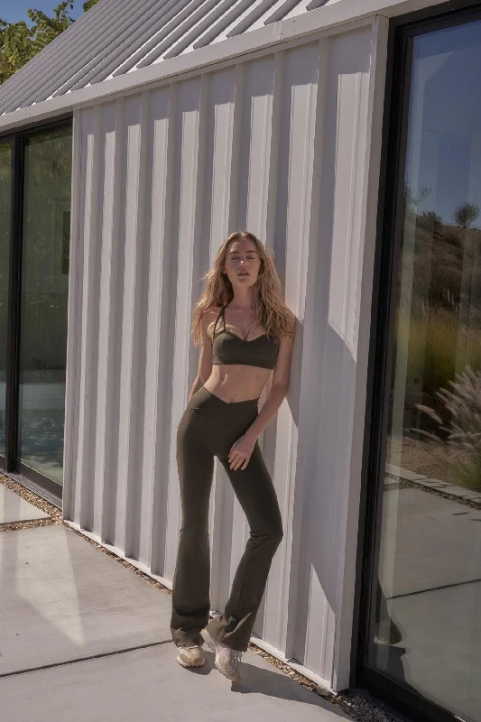 V-Waist Flare Legging Elegant Animal Print Leggings