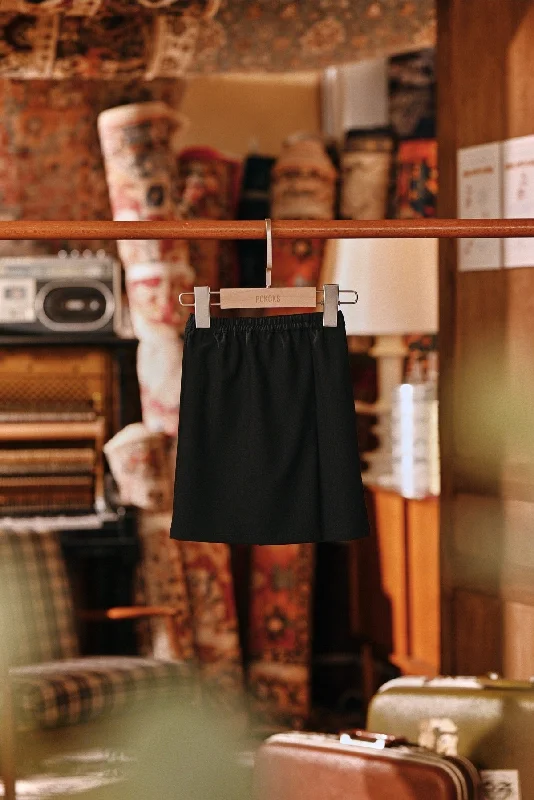 The Akar Kita Babies Folded Skirt - Black chiffon skirt flowing