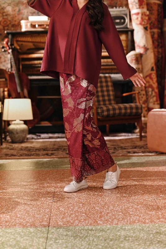 The Akar Kita Jacquard Skirt - Burgundy Glow chiffon skirt floaty