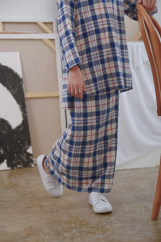The Seniman Scallop Skirt - Fusion Checked corduroy skirt cozy
