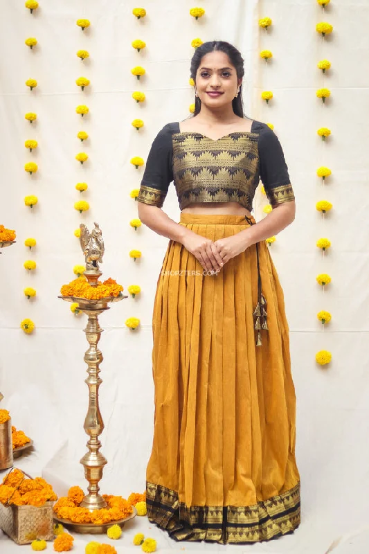 Black Cotton Croptop With Mustard Yellow Skirt pleated skirt texture