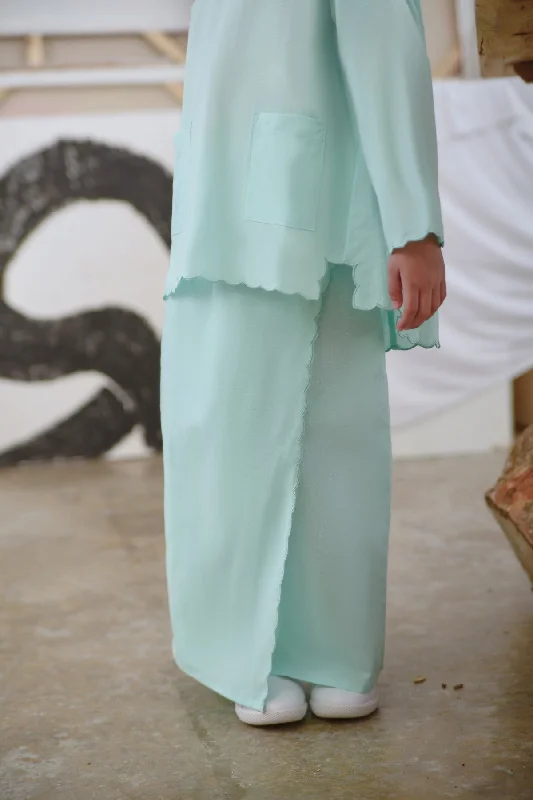 The Seniman Scallop Skirt - Tiffany Blue velvet skirt plush
