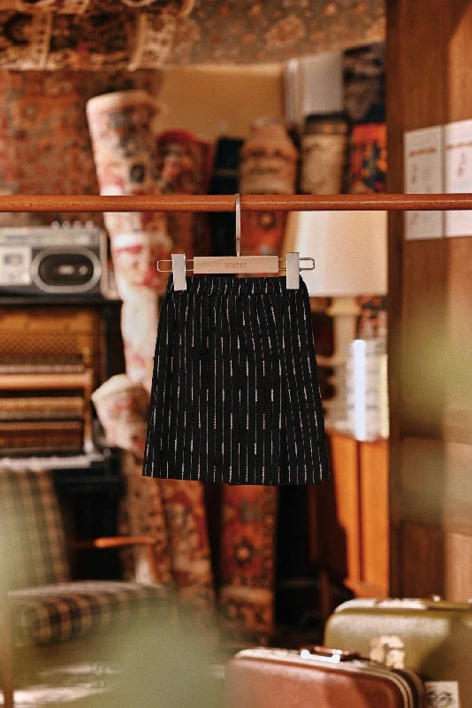The Akar Kita Babies Folded Skirt - Black Harvest linen skirt breathable