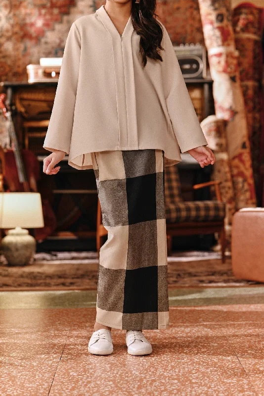 The Akar Kita Folded Skirt - Black Square corduroy skirt textured