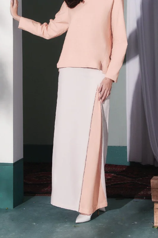 The Bayang Women Inverted Triangle Skirt - Light Pink high slit skirt