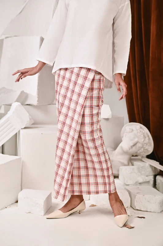 The Kita Menang Women Folded Skirt - United Checked tiered skirt playful