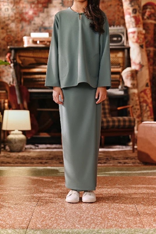The Akar Kita Folded Skirt - Pine Green lace skirt romantic