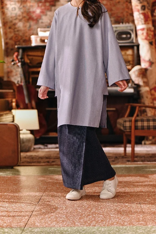 The Akar Kita Folded Skirt - Nature Navy silk skirt sleek