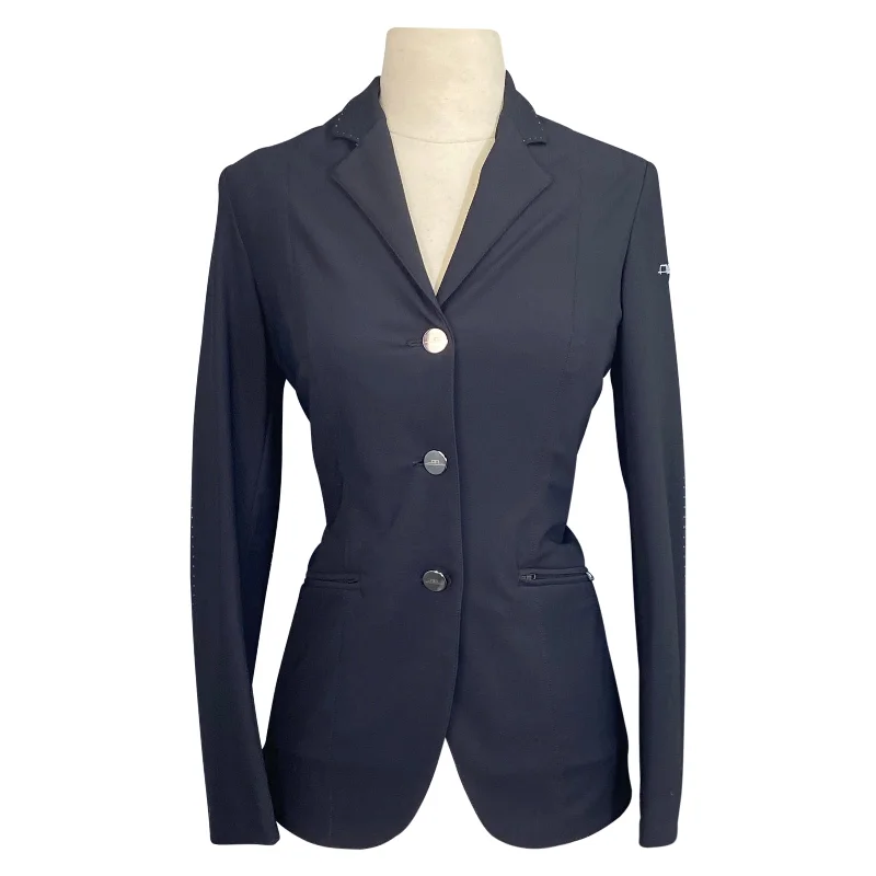 AA Platinum Motion Flex Show Coat in Black - Women's XS Wool Cashmere Tweed