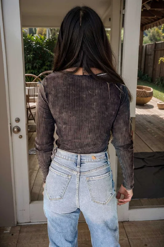 924