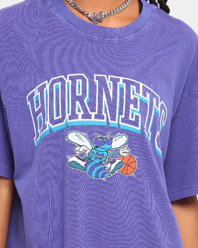 Mitchell & Ness Charlotte Hornets Keyline Logo Vintage T-Shirt Royal